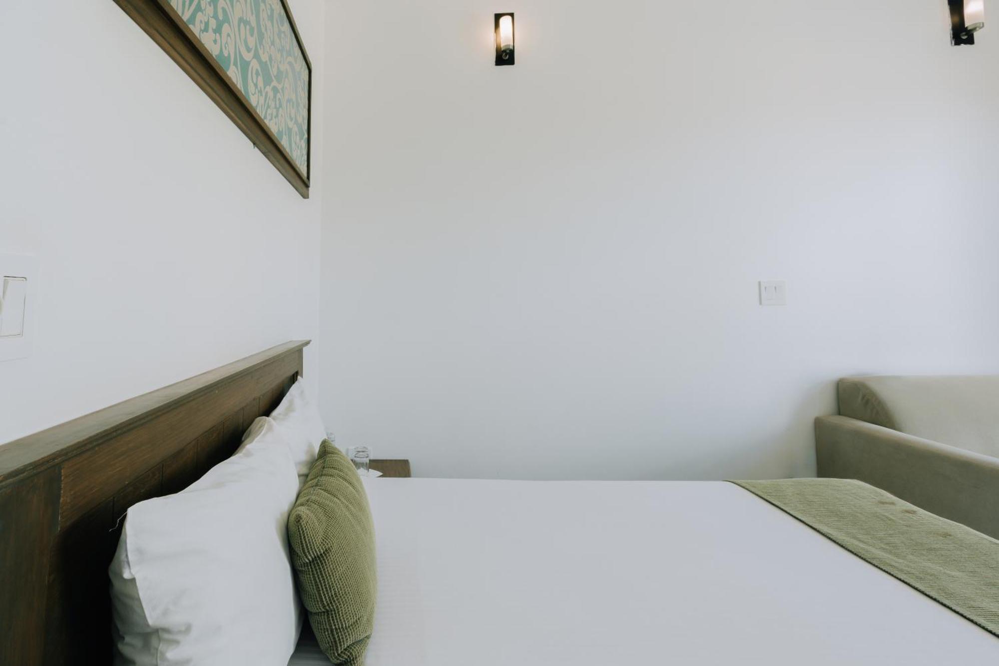 Hotel La Estacion Альенде Экстерьер фото