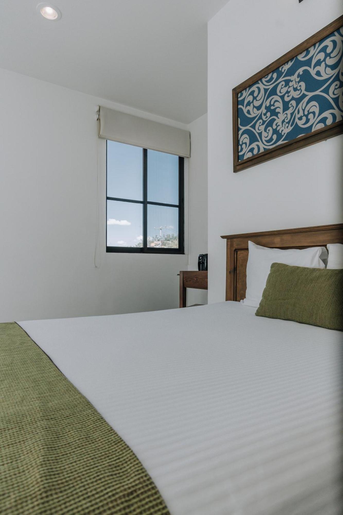 Hotel La Estacion Альенде Экстерьер фото