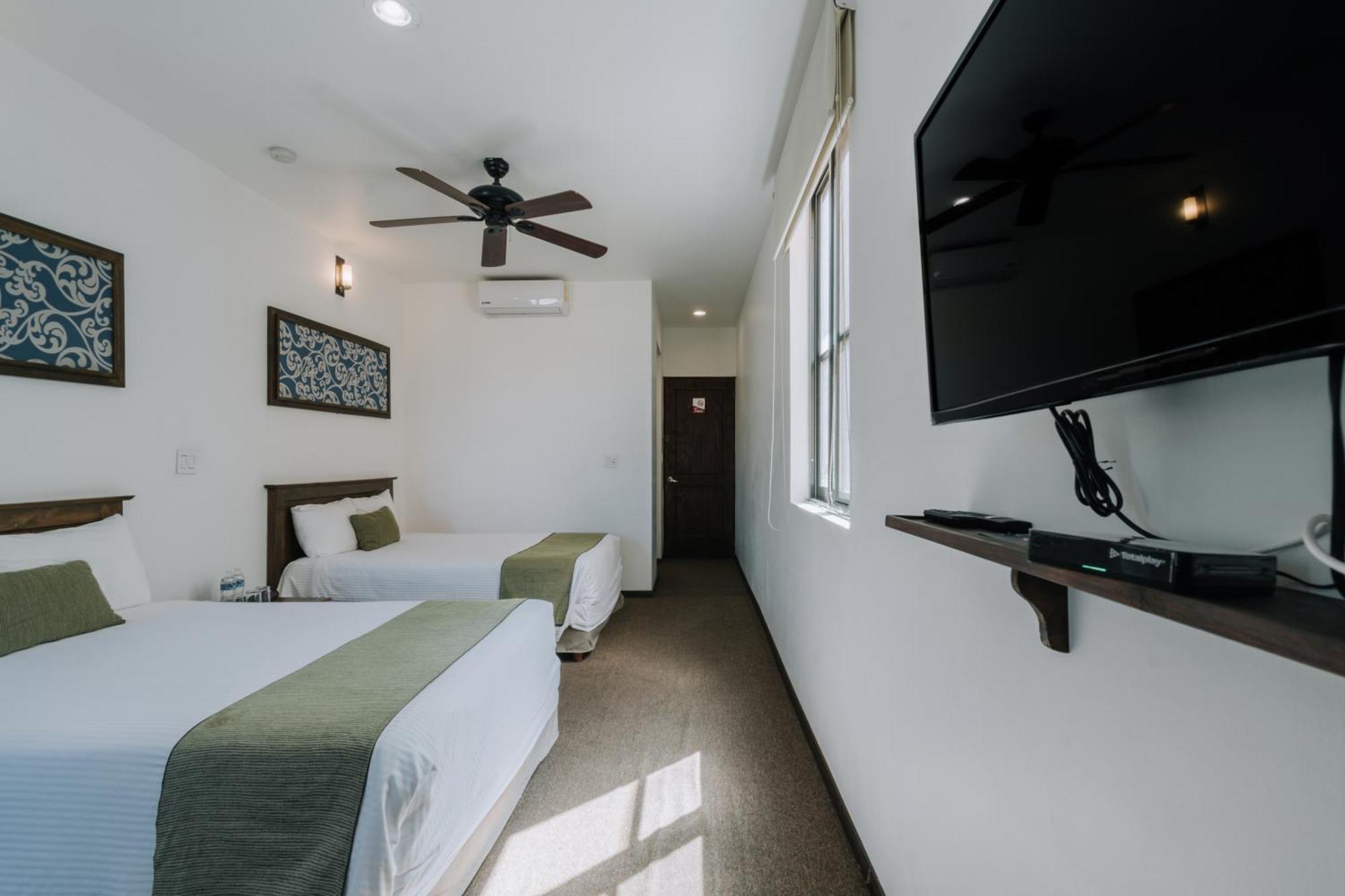 Hotel La Estacion Альенде Экстерьер фото